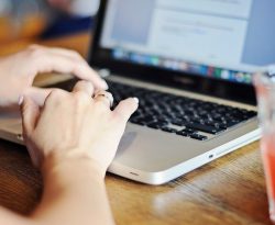 Buat Duit Online Dengan Program Affiliate VTRAK